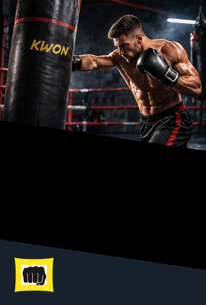 Kampfsport Training mit KWON Boxsack im Kampfsport Gym und professionelle Ausrüstung